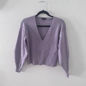 Lavender V-Neck Women's Sweater